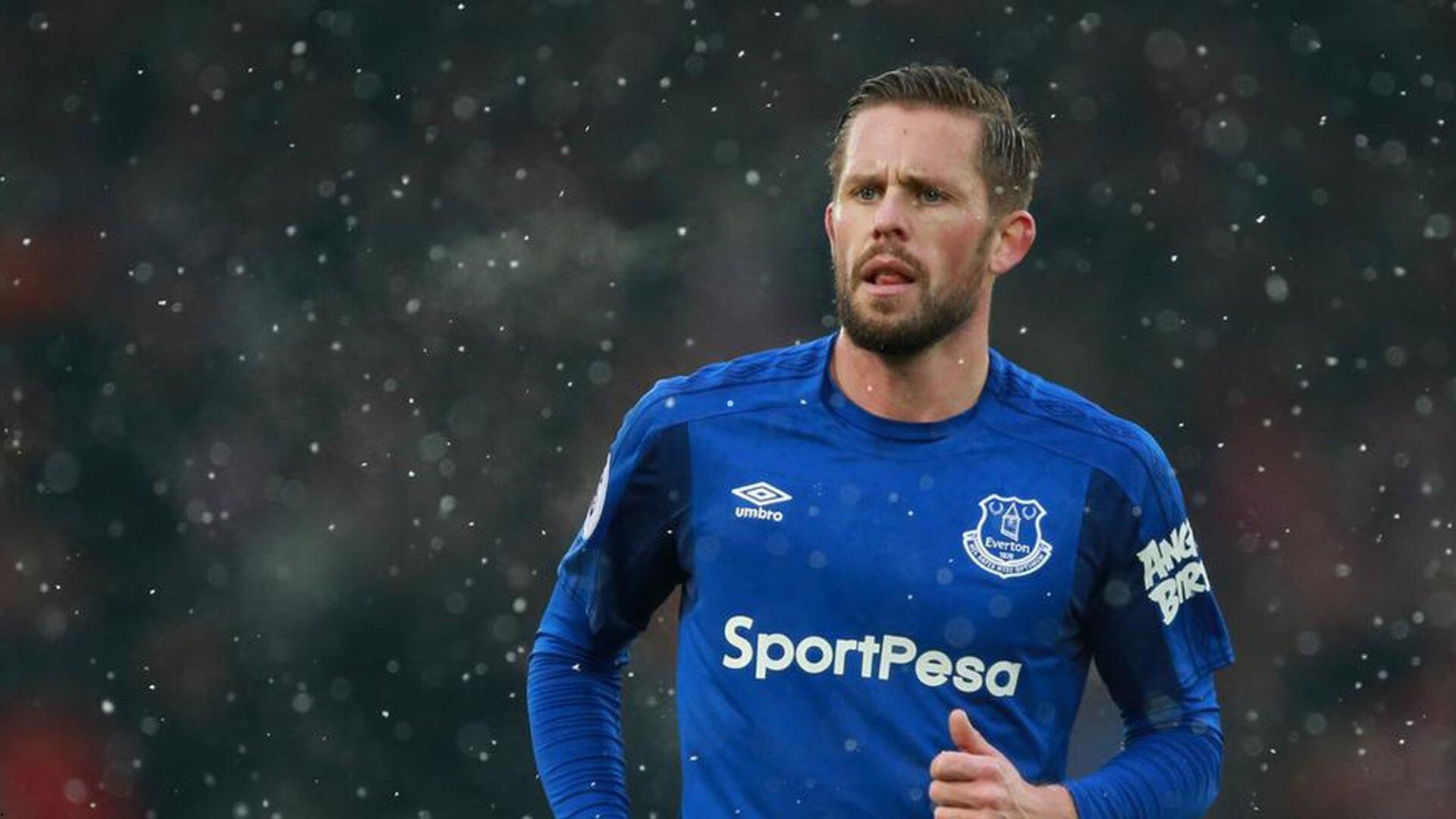 詹姆斯淡然回应保罗与快船风波,聚焦湖人赛季征程